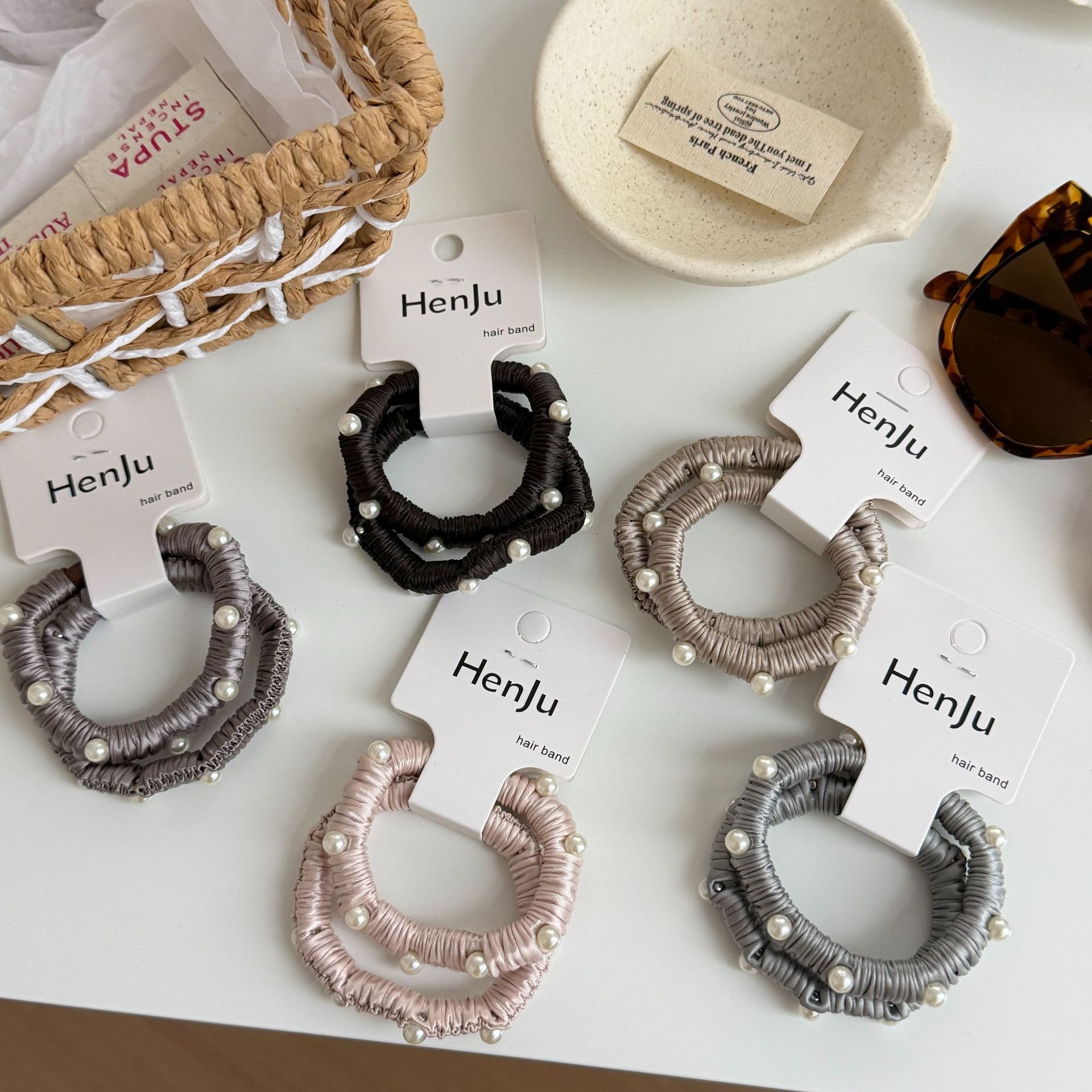 Scrunchie Satin Set - Satin-Haargummis 2er-Set mit Perlen, elegante Haarbänder,