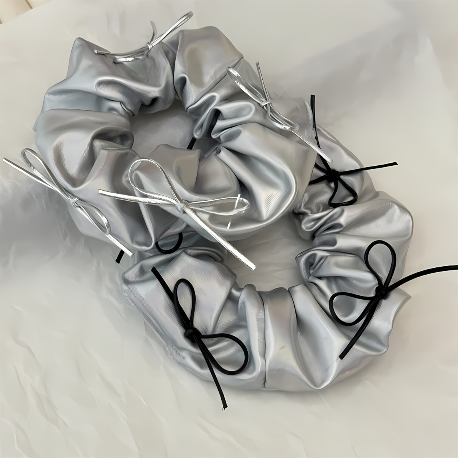 Silberne Kunstleder-Schleife,  – Hair Tie Velvet Bewertung und Preis